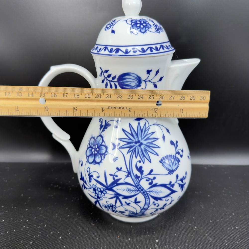 Triptis Porzellan Blue Onion Coffee Pot Zwiebelmuster‎ Germany White Blue Floral - Picture 3 of 14